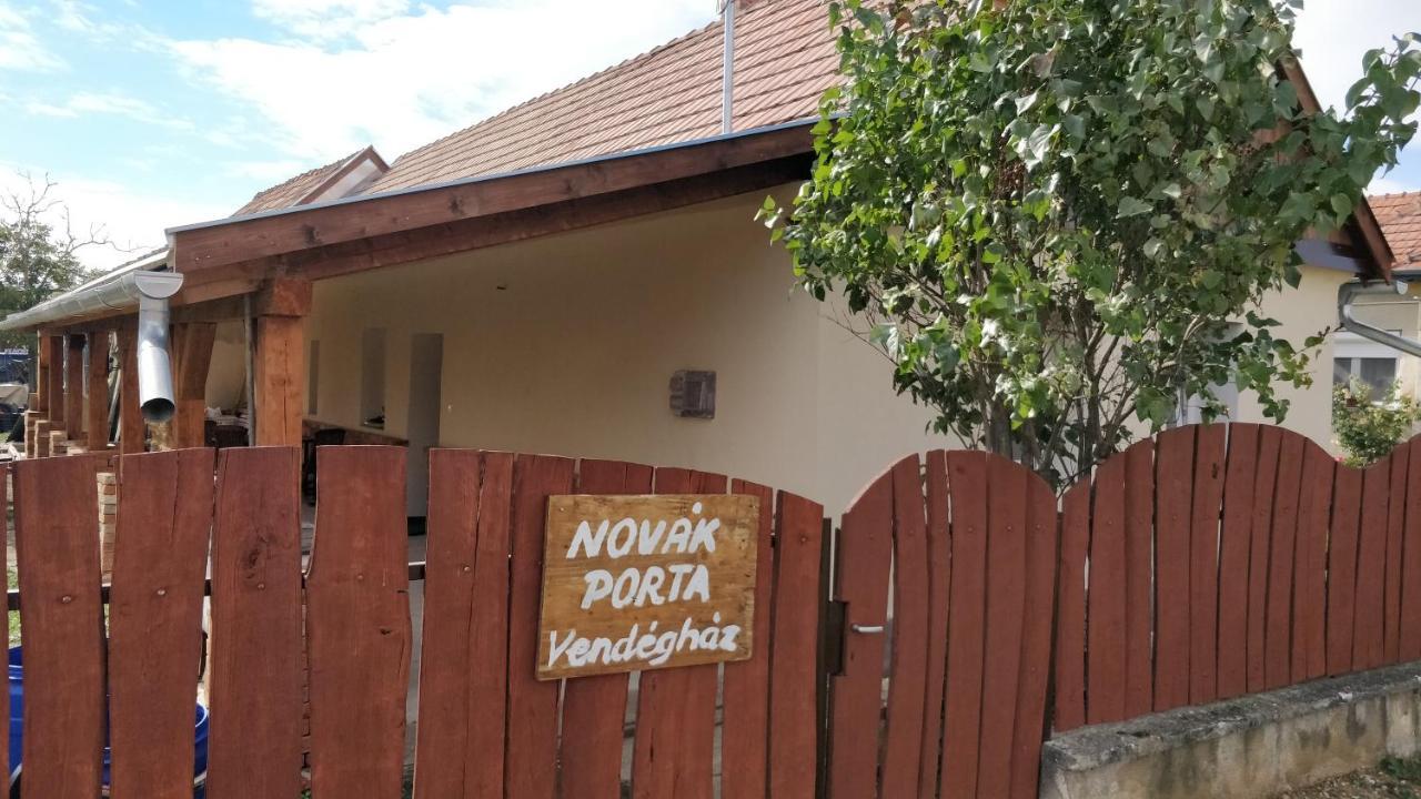 Oereghaz Vendeghaz Apartment Lakhegy Exterior photo